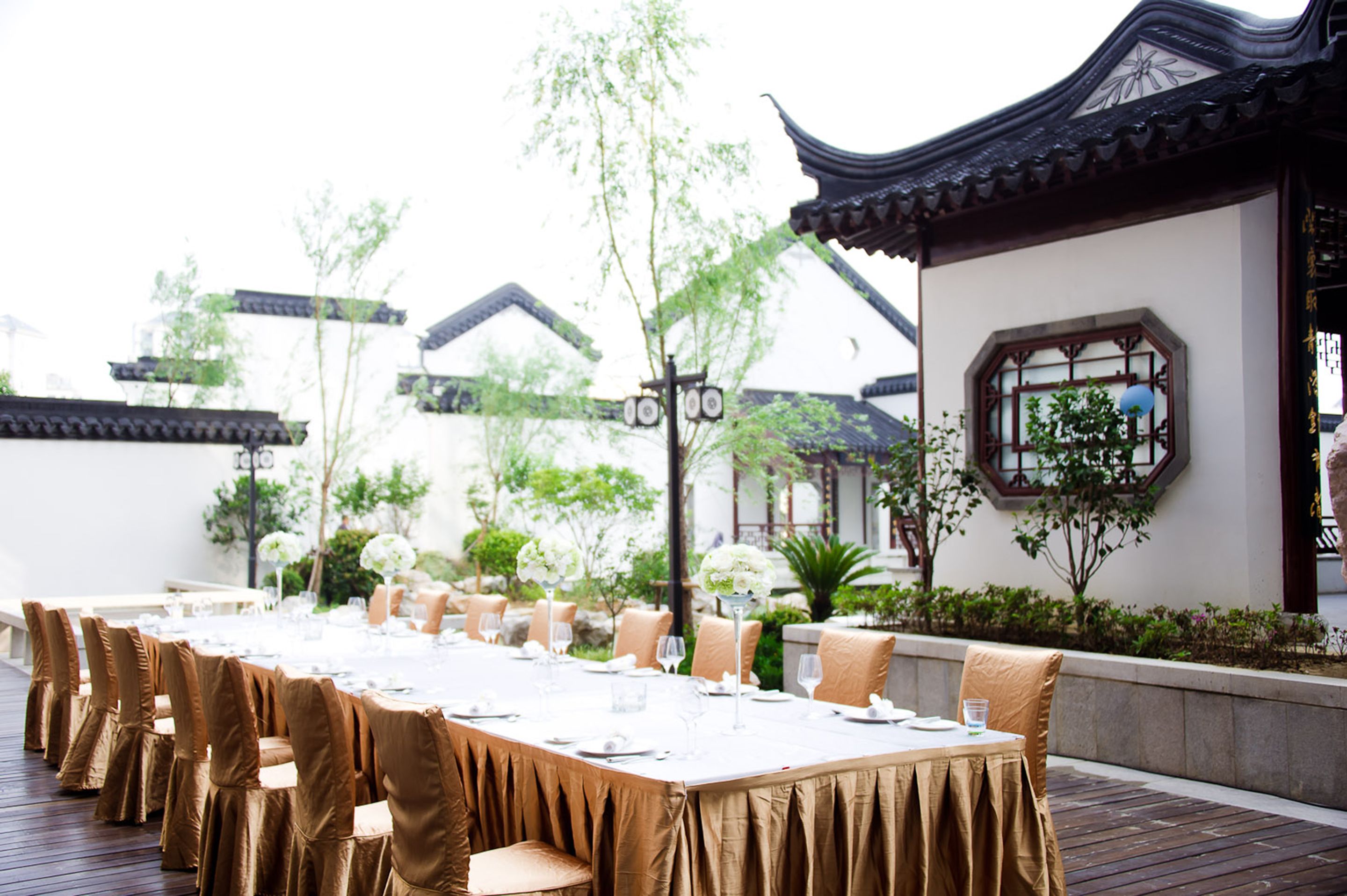 outdoor banquet area