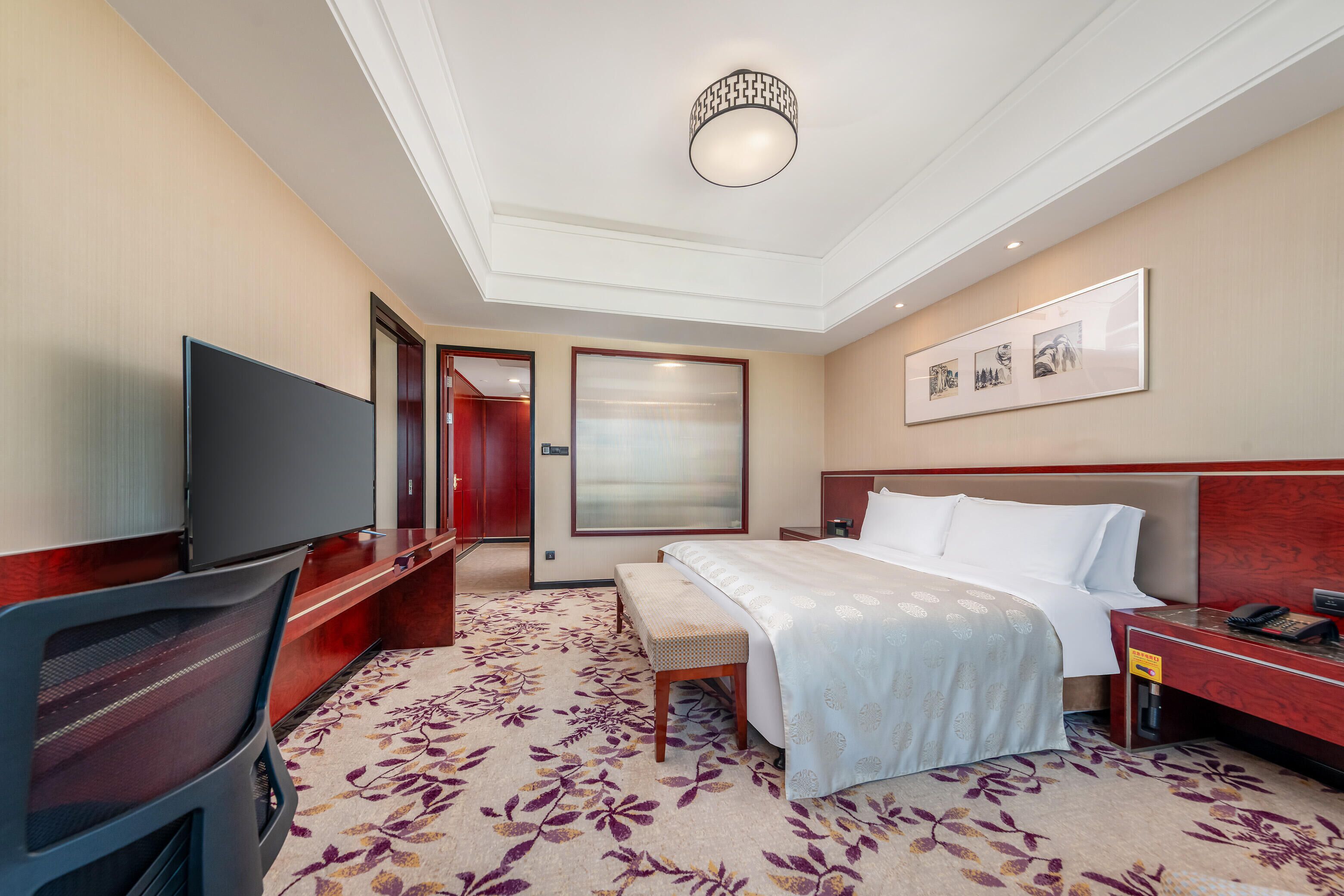 Suite Deluxe, 1 cama de matrimonio grande | Ropa de cama de alta calidad, minibar, caja fuerte