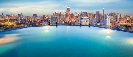 Outdoor pool, sun loungers