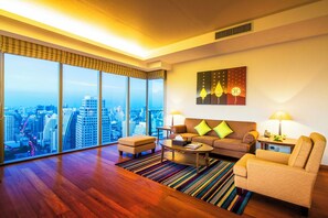 One Bedroom Park Premier | Living area