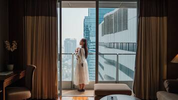 One Bedroom Premier | Balcony view