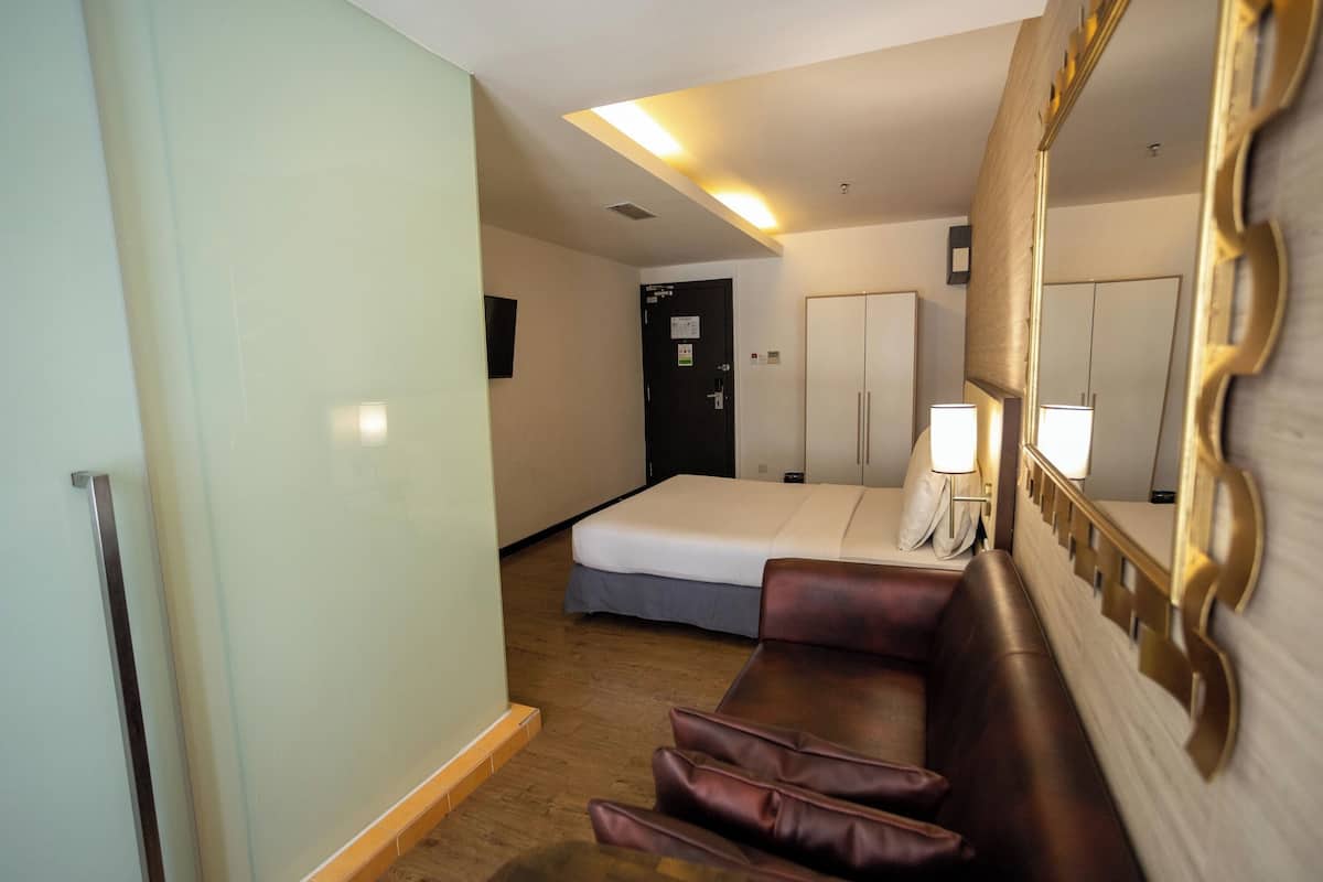 Club Deluxe Room
