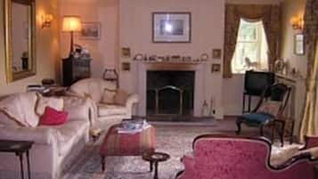 Fortescue room | Living room