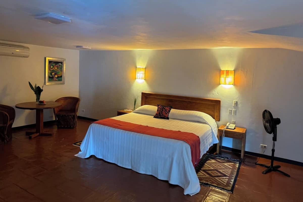 Premier Room | Premium bedding, in-room safe, individually furnished, desk