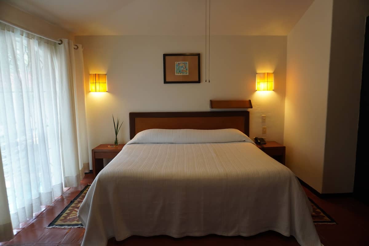 Superior Room | Premium bedding, in-room safe, individually furnished, desk