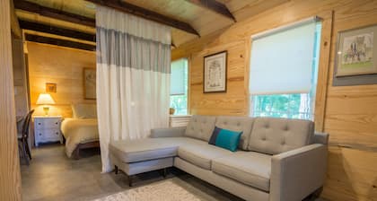 Dailey Renewal Retreat Bed & Breakfast