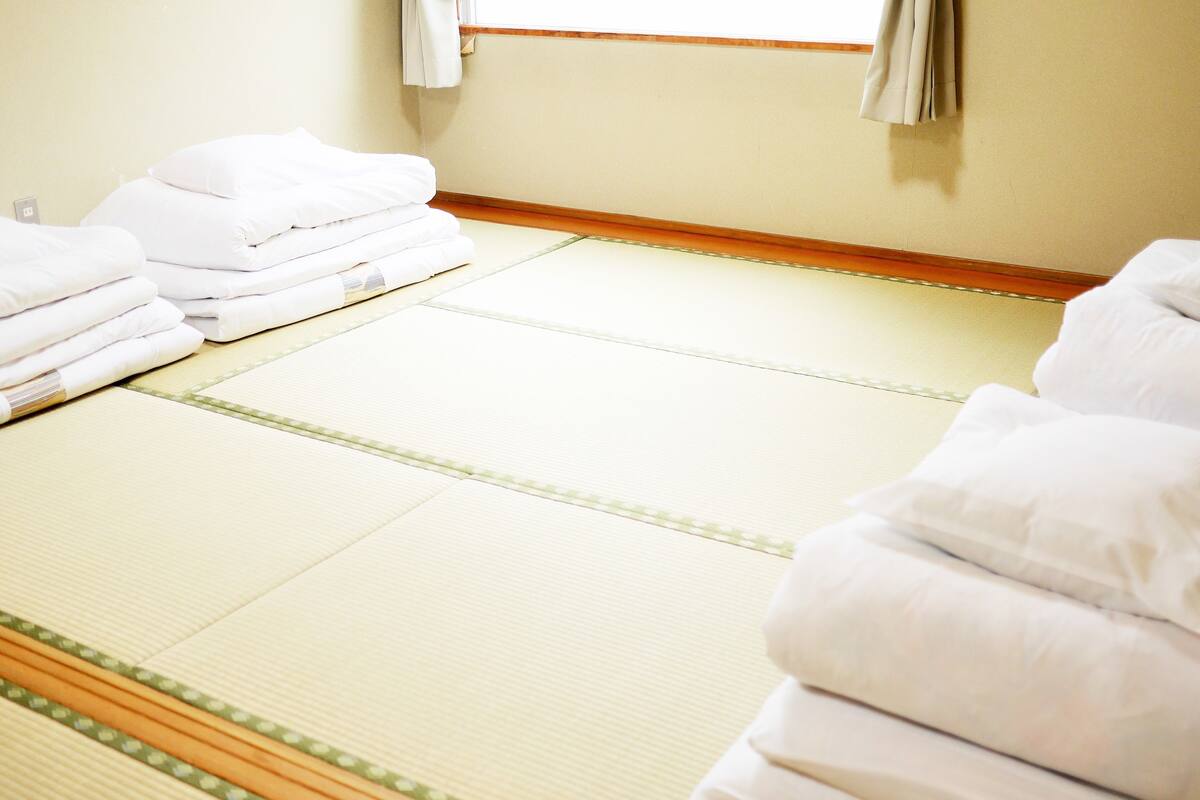 Habitación tradicional, futón, fumadores, baño compartido (16 square meters) | Cortinas opacas, wifi gratis, ropa de cama