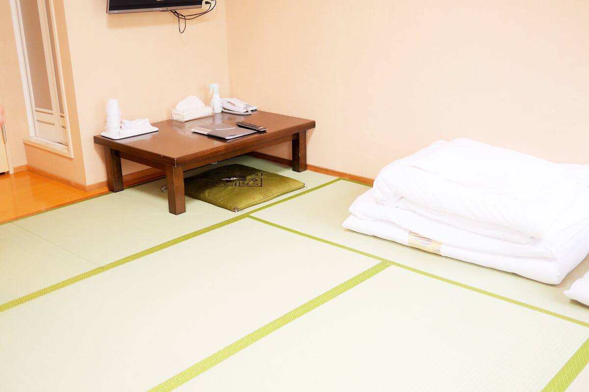Habitación tradicional, futón, no fumadores, baño privado (13 square meters) | Sala de estar