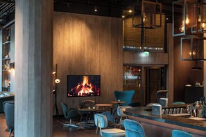 Bar (on property) - Motel One Berlin - Spittelmarkt (Berlin)