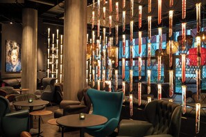 Bar (on property) - Motel One Berlin-Spittelmarkt (Berlin)