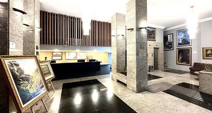 Hotel del Rey By Poty