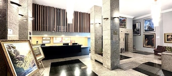 Hotel del Rey By Poty