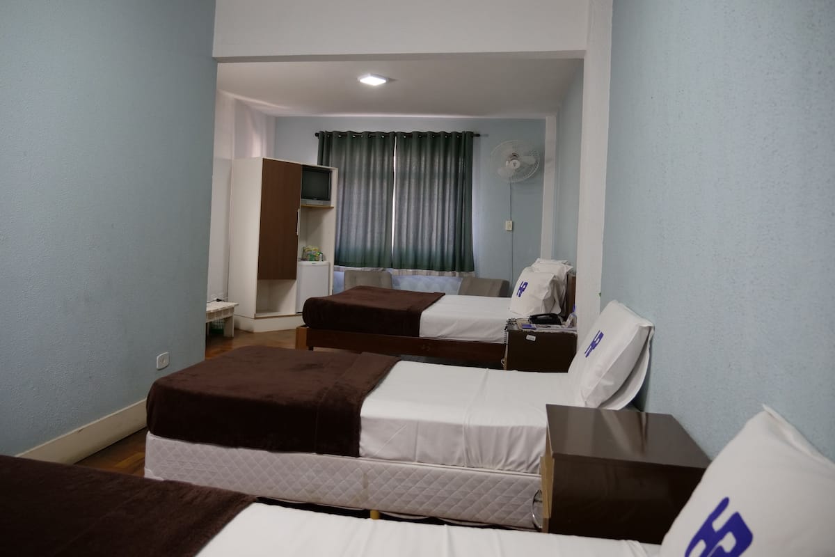 Kamar Triple Eksekutif | Wi-Fi gratis dan seprai linen