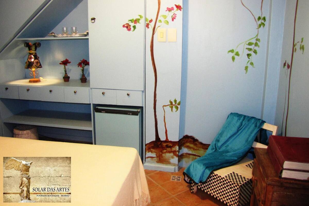 Minibar, in-room safe, blackout drapes, free WiFi