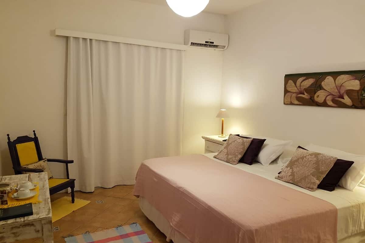Minibar, in-room safe, blackout curtains, free WiFi