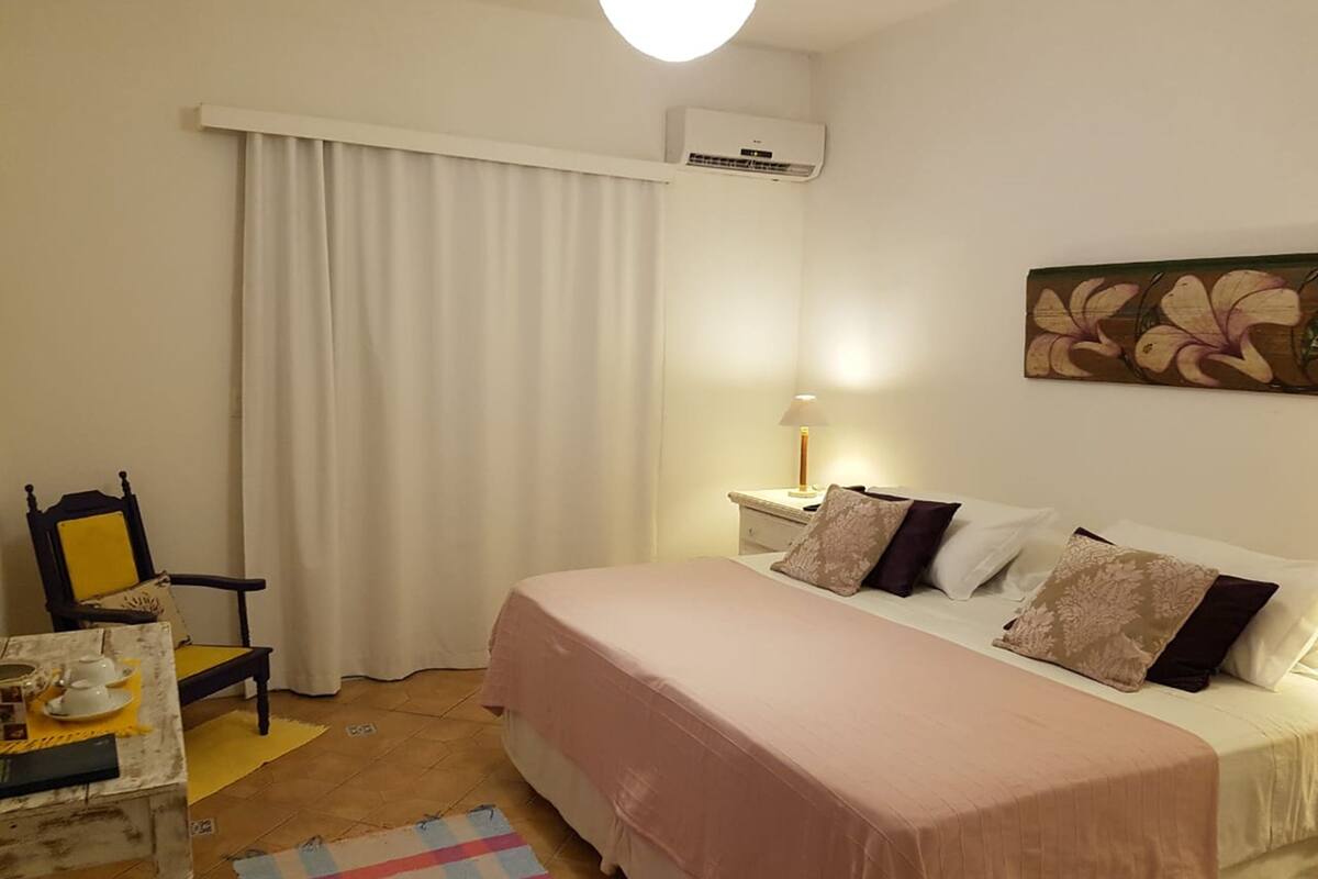 Minibar, in-room safe, blackout curtains, free WiFi