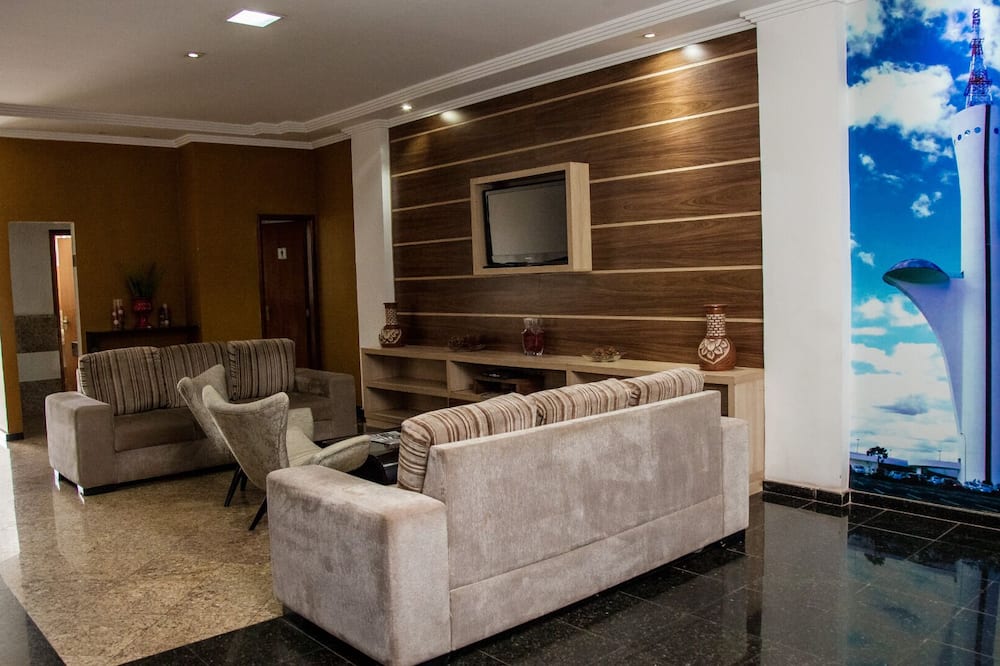 Nobile Plaza Hotel
