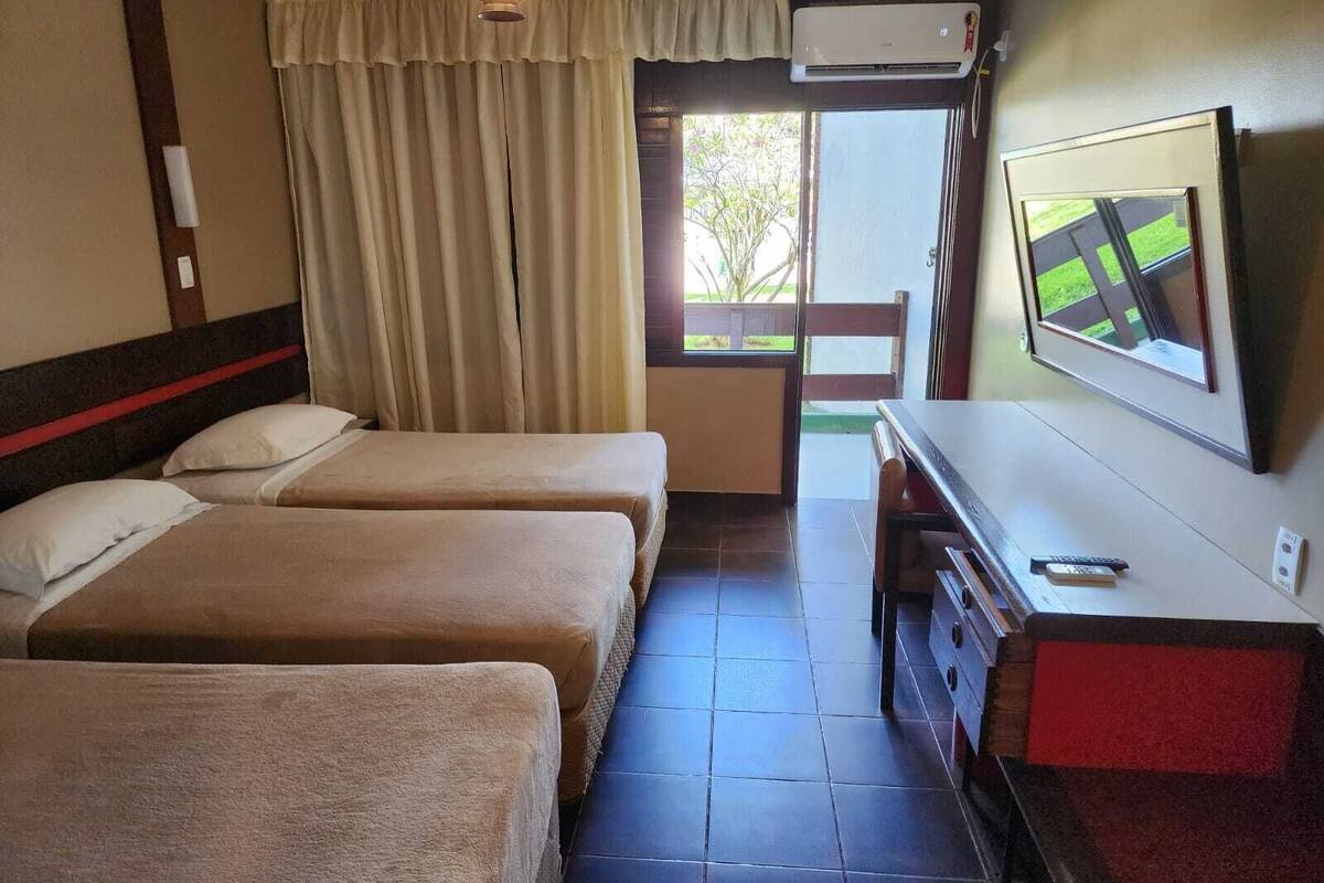 standard room, pool view | minibar, in-room safe, soundproofing, free wifi