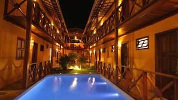 Piscina externa