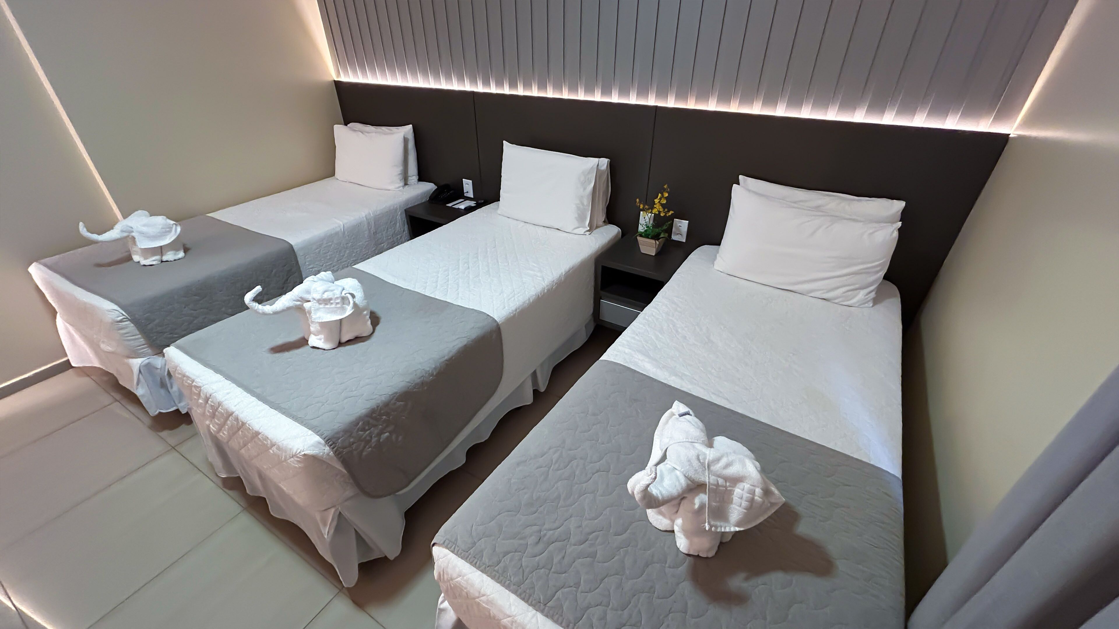 superior triple twin | 1 bedroom, minibar, in-room safe, desk