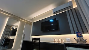 Luxury Double and Single Bed | 1 phòng ngủ, minibar, két bảo mật tại phòng, bàn