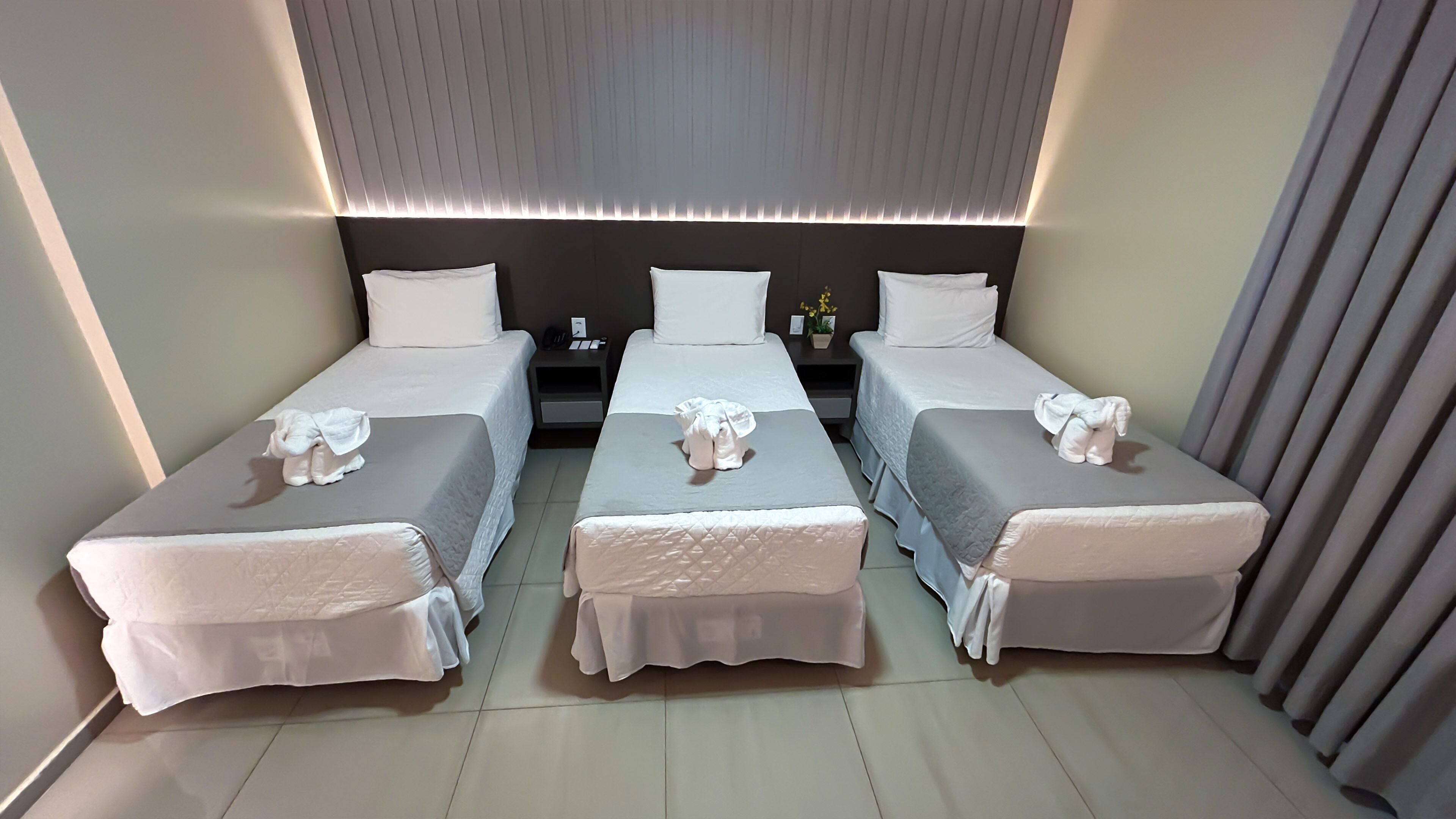 superior triple twin | 1 bedroom, minibar, in-room safe, desk