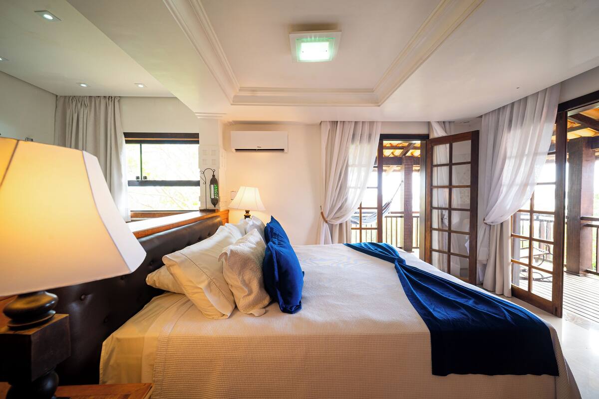 Minibar, desk, blackout drapes, iron/ironing board (on request)