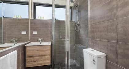 City Edge Serviced Apartments East Melbourne
