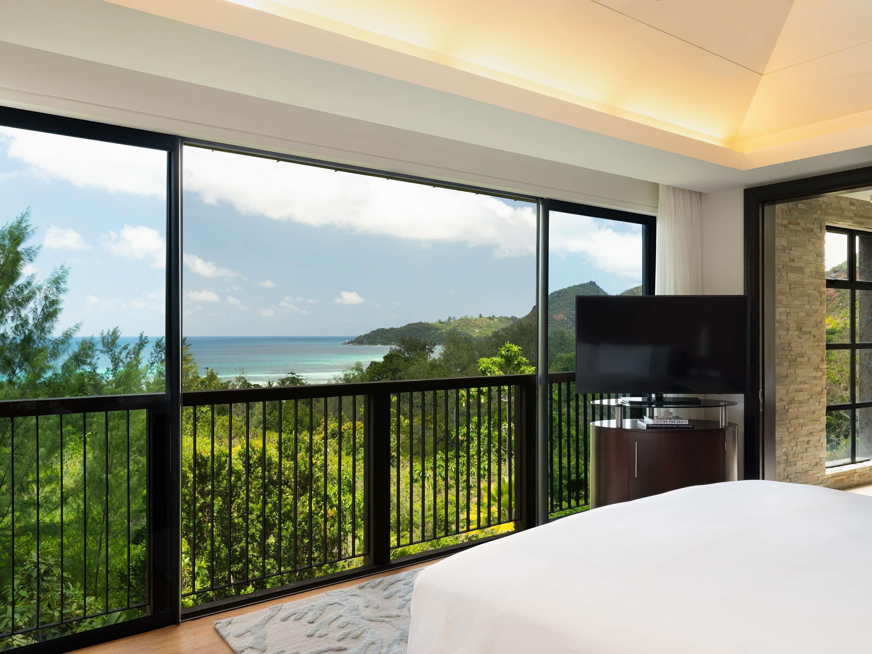 고급 침구, 오리/거위털 이불, 템퍼페딕 침대, 미니바