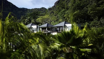 1 ๊ฐ์ ์นจ์ค, ๊ณ ๊ธ ์นจ๊ตฌ, ์ค๋ฆฌ/๊ฑฐ์ํธ ์ด๋ถ, ํ
ํผํ๋ ์นจ๋