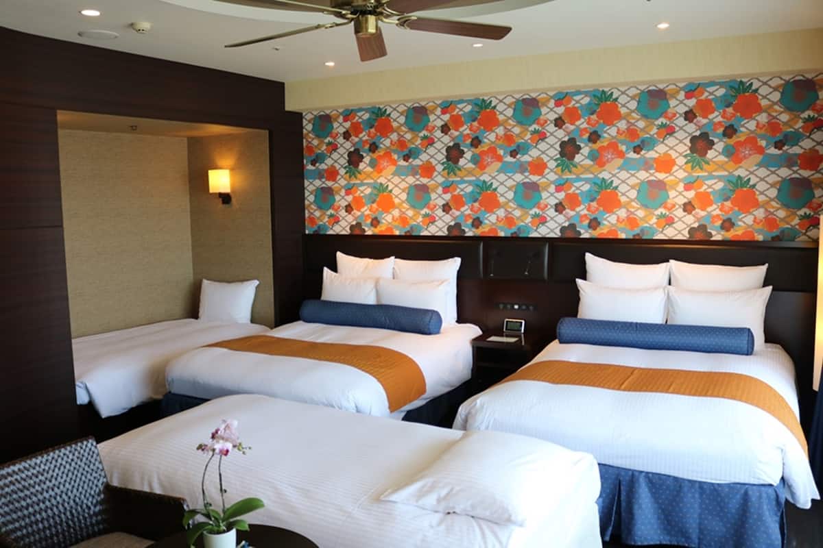 spa deluxe twin room, non smoking | in-room safe, desk, blackout curtains, iron/ironing board