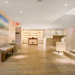 Couples treatment rooms, sauna, steam room, body treatments