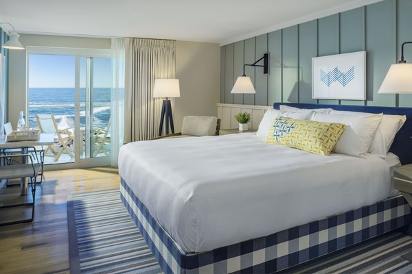 Premium bedding, down comforters, pillowtop beds, in-room safe