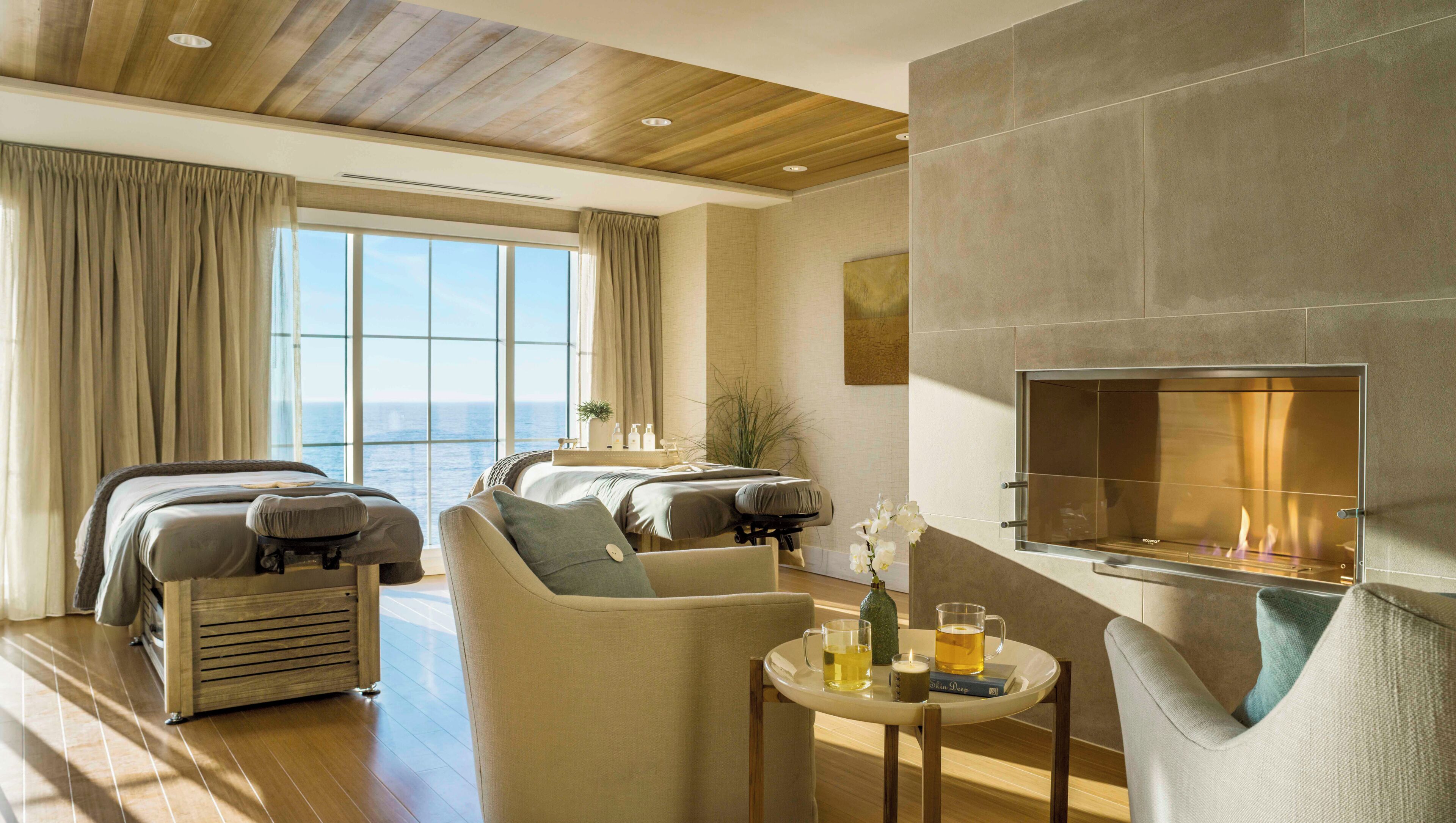 Couples treatment rooms, sauna, steam room, body treatments