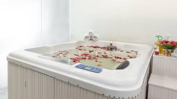 Body treatments, aromatherapy, facials, Ayurvedic treatments