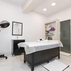 Körperbehandlungen, Aromatherapie, Gesichtsbehandlungen