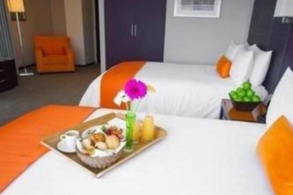 Ropa de cama de alta calidad, cubrecamas y colchones con pillow-top