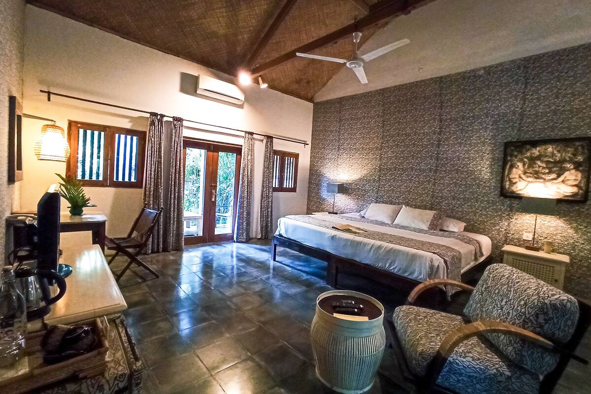 minibar, in-room safe, blackout curtains, soundproofing