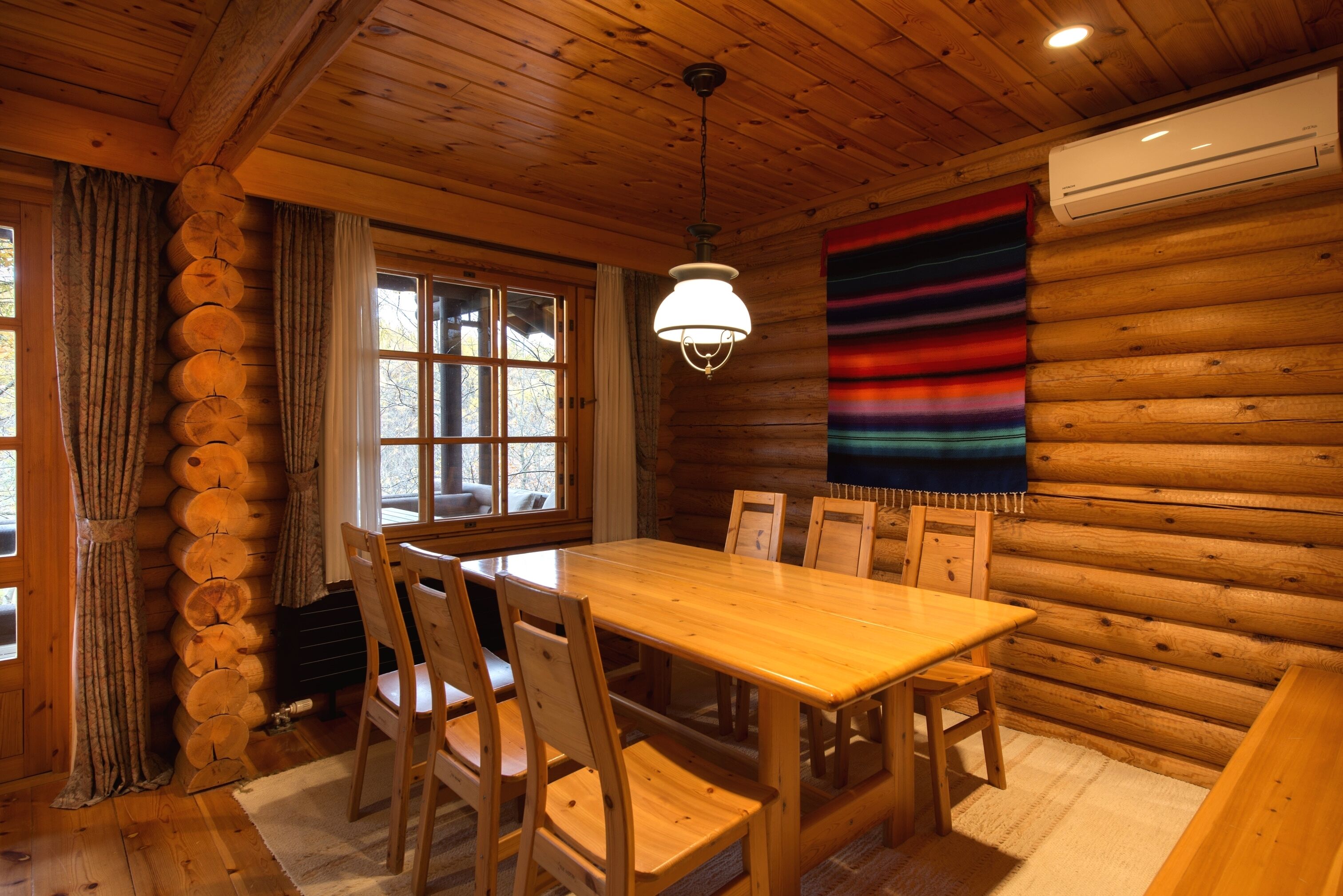 2 bedrooms, premium bedding, down duvets, minibar