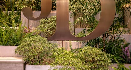 Le Jardin Hotel Haute Couture