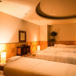 Sauna, hot tub, hot springs, body treatments, aromatherapy