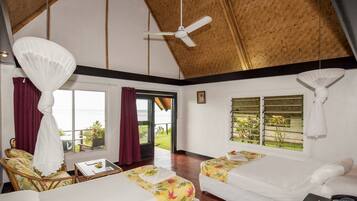 Chambre Deluxe, vue mer (Bure, children 2 years above) | Coffres-forts dans les chambres, fer et planche Ă repasser