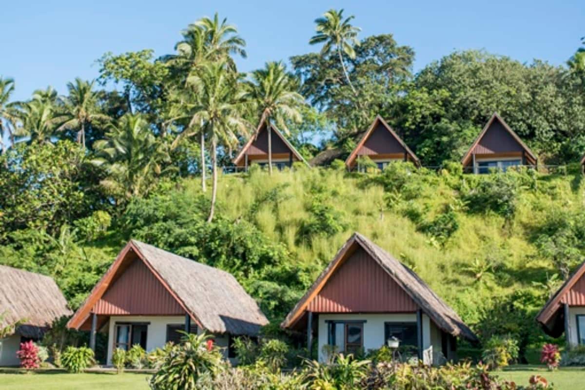 Deluxe kamer, uitzicht op zee (Bure, children 2 years above) | Een kluis op de kamer, een strijkplank/strijkijzer