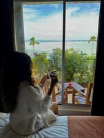 华丽客 房, 海景 (Bure, children 2 years above) | 客房内保险箱、熨斗/熨衣板