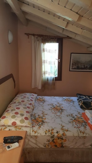 Double Room | Desk, free WiFi, bed sheets - Star Pension (Antalya)