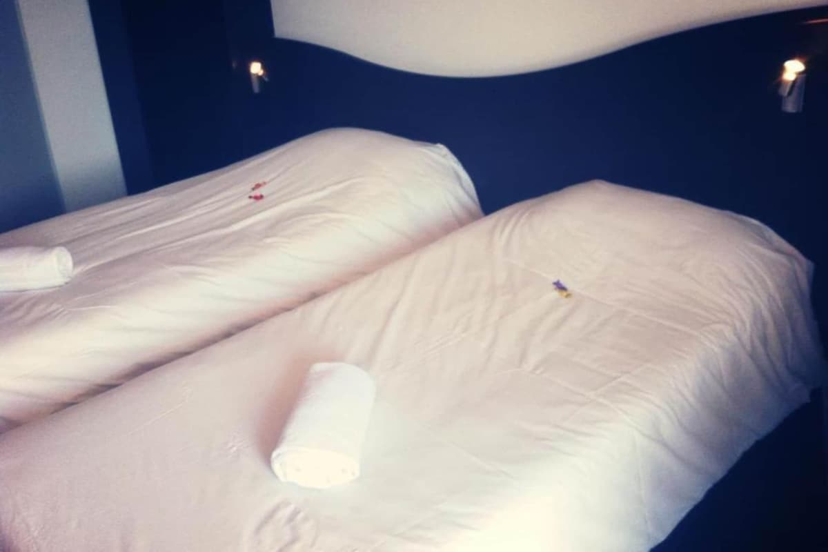 Premium bedding, iron/ironing board (on request), free WiFi, bed sheets