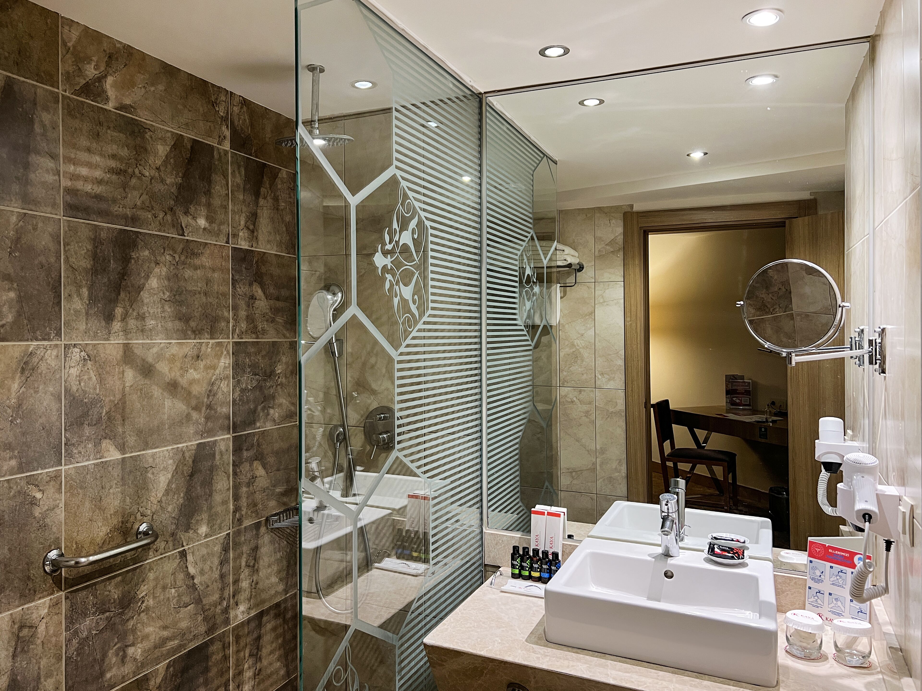 junior suite | bathroom | hair dryer, bathrobes, slippers, towels