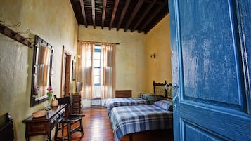 Premium bedding, down duvets, individually furnished, desk