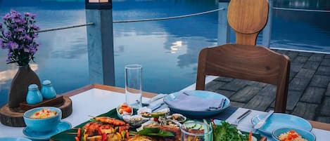 3 restaurants servant le petit déjeuner
