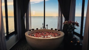 Couples treatment rooms, sauna, hot tub, steam room, Turkish bath - Vedana Lagoon Resort and Spa (Hue)